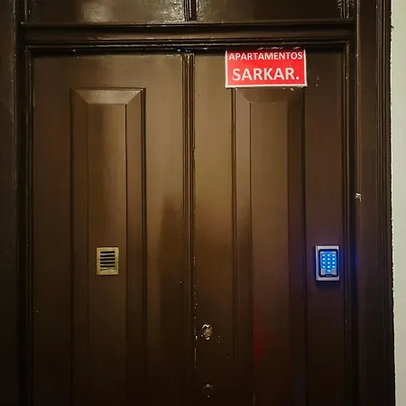Apartamento's Sarkar ホームステイ *