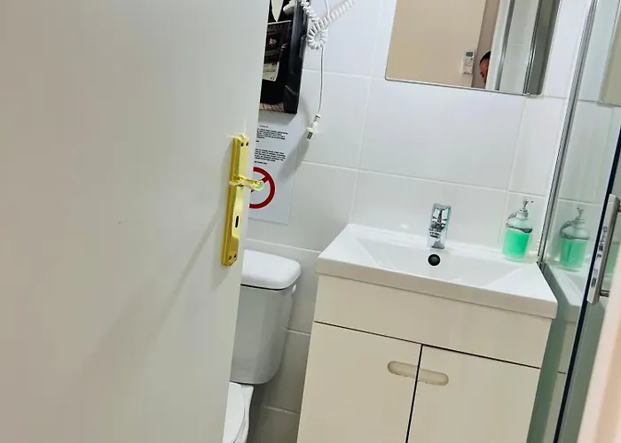 Δωμάτια σε οικογενειακή κατοικία Apartamento's Sarkar *