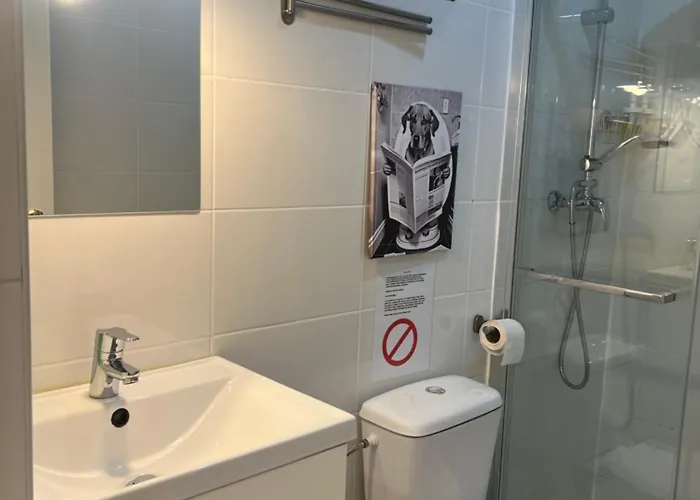 Apartamento's Sarkar Quarto em Acomodações Particulares Lisboa