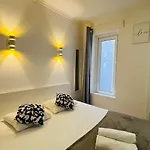 Apartamento's Sarkar *