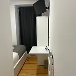 Apartamento's Sarkar Habitación en casa particular